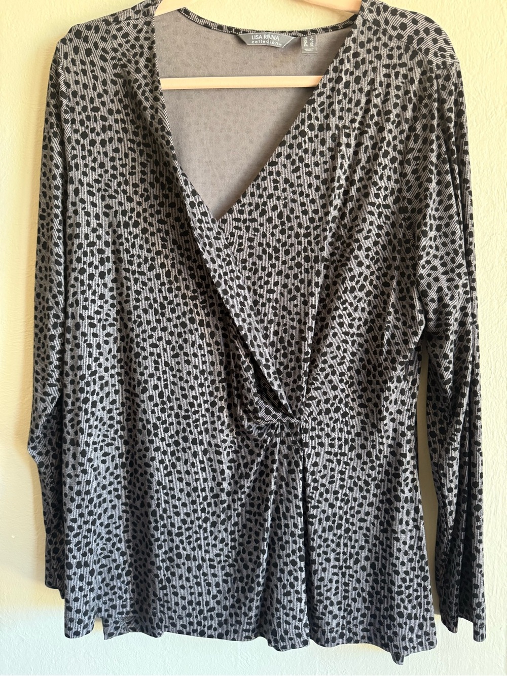 Lisa Rinna Collection Gray and Black Dot Wrap-Front Long Sleeve Top